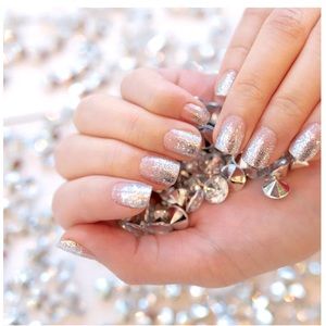 NEW Listing! Dripping in Diamonds 💎